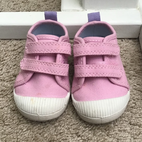 Cat & Jack Other - ❤️$3 if bundled❤️Cat & Jack pink shoes